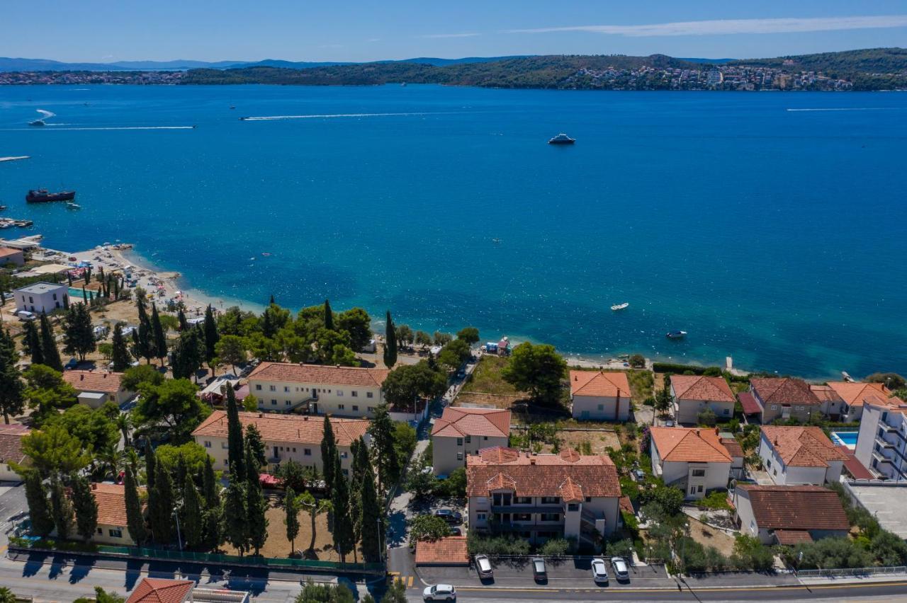 Mar Deluxe Apartments Trogir Bagian luar foto