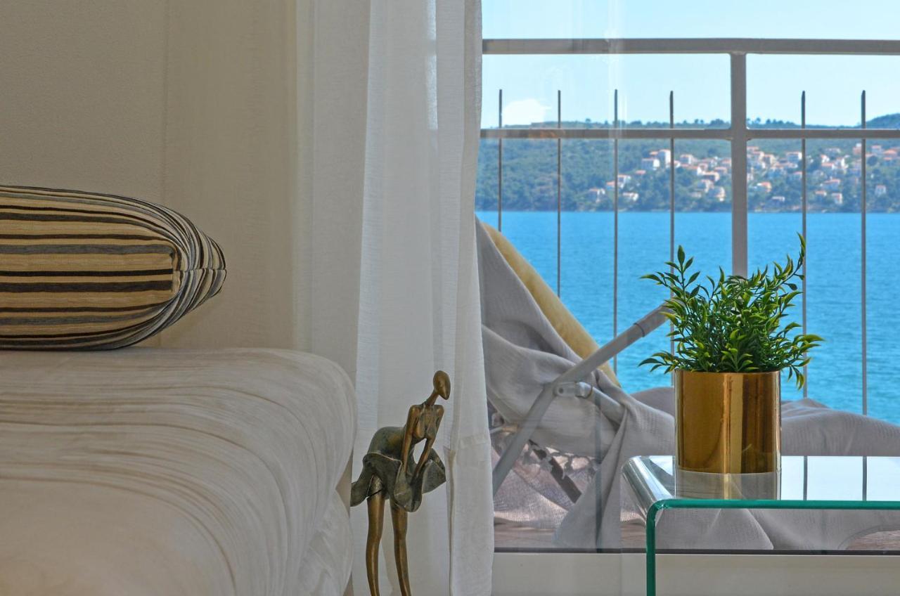 Mar Deluxe Apartments Trogir Bagian luar foto