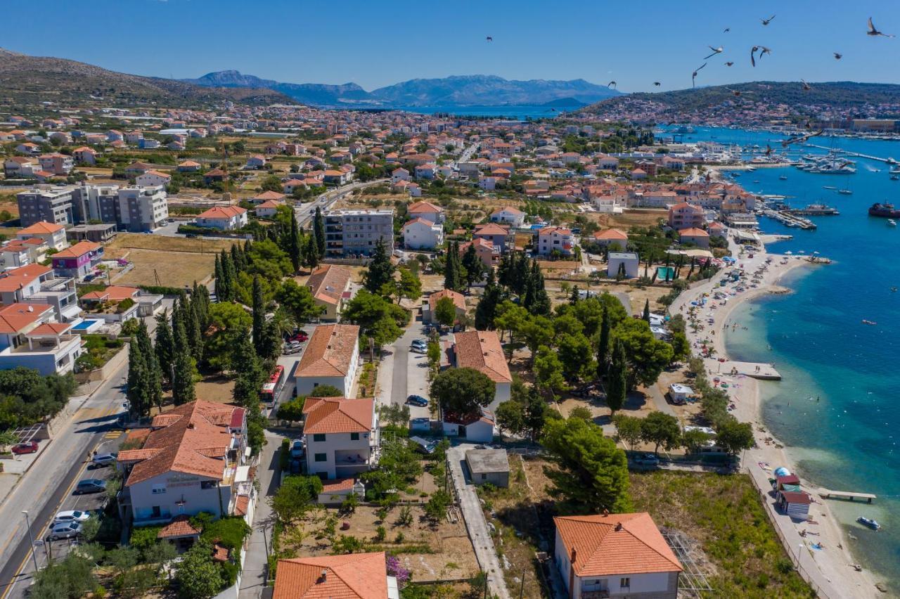 Mar Deluxe Apartments Trogir Bagian luar foto